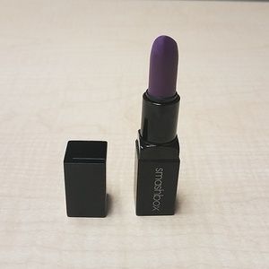 Smashbox matte lipstick in shade Violet Riot